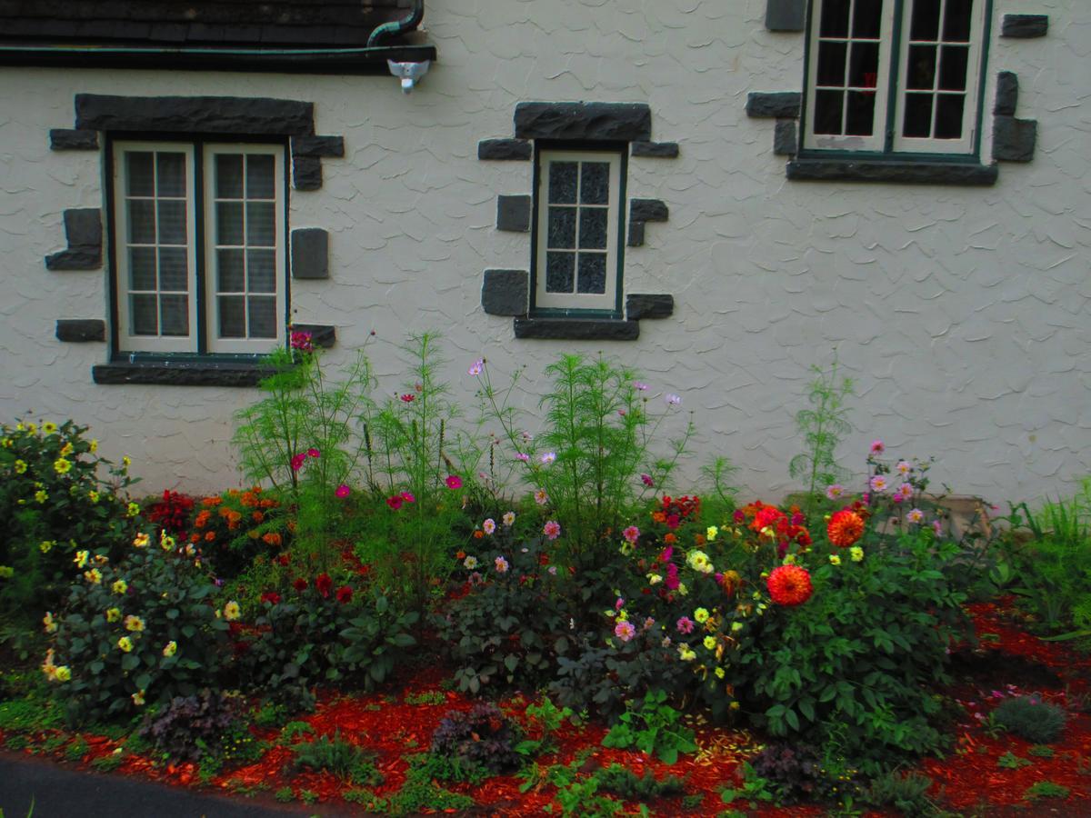 Georgian Garden Hotel Windham Exterior photo